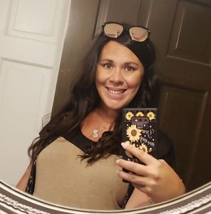 Meet your Posher, Alisa